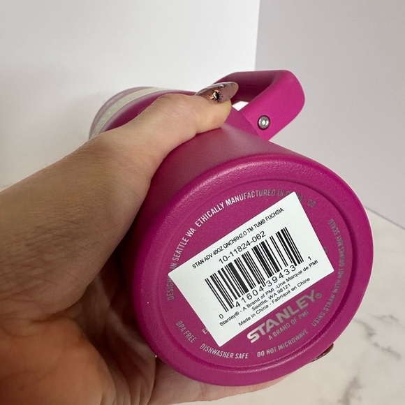 Stanley 40oz Quencher H2O Tumbler in Fuchsia - NWT - Picture 5 of 9